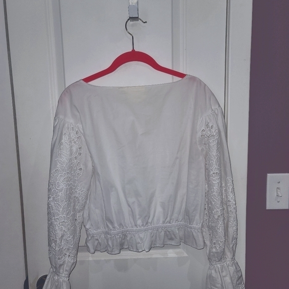 White Top - Picture 3 of 4